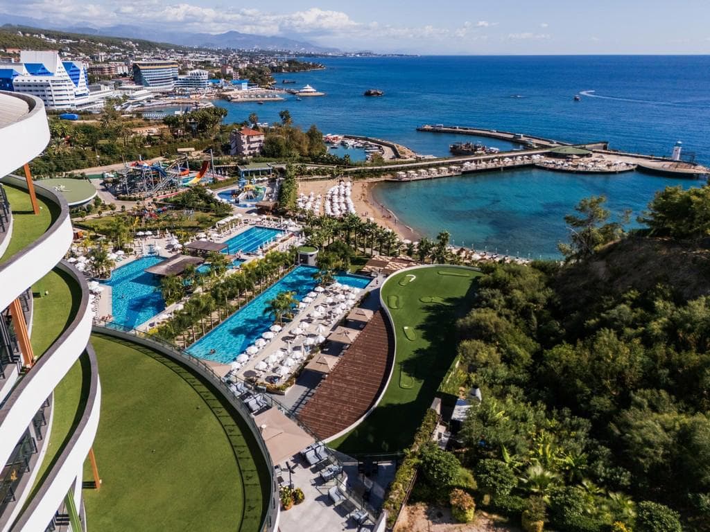 Mylome Luxury Resort
