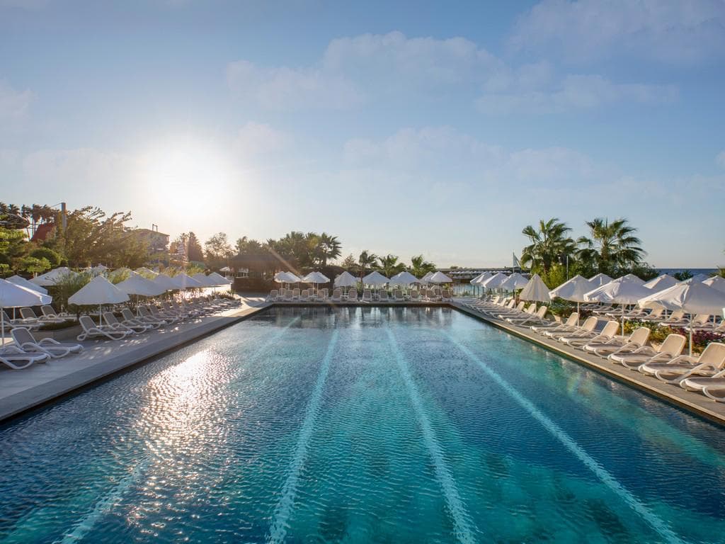 Mylome Luxury Resort
