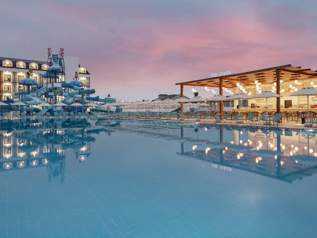Arcanus Hotels Trendline Side