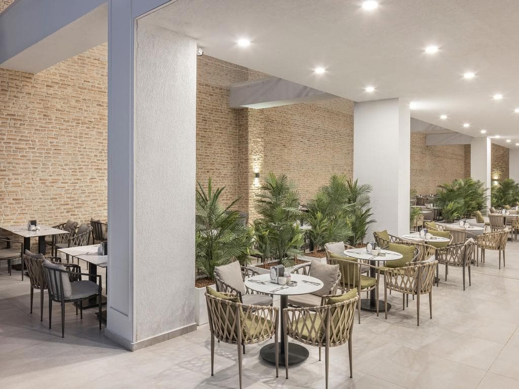Arcanus Hotels Trendline Side