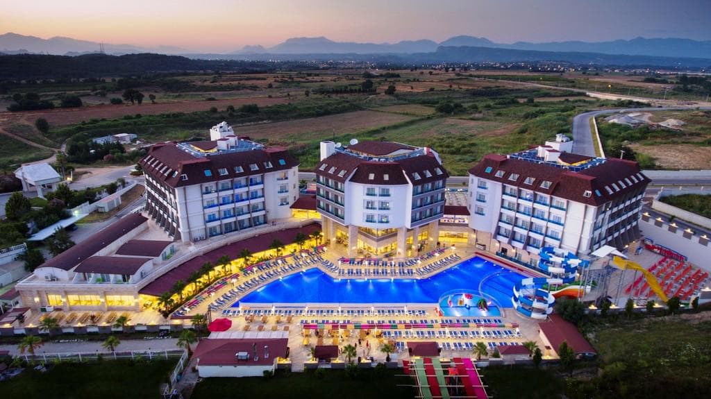 Ramada Resort Side