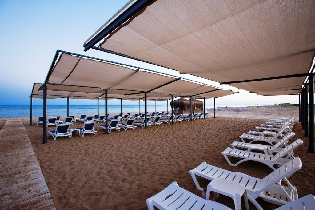 Ramada Resort Side