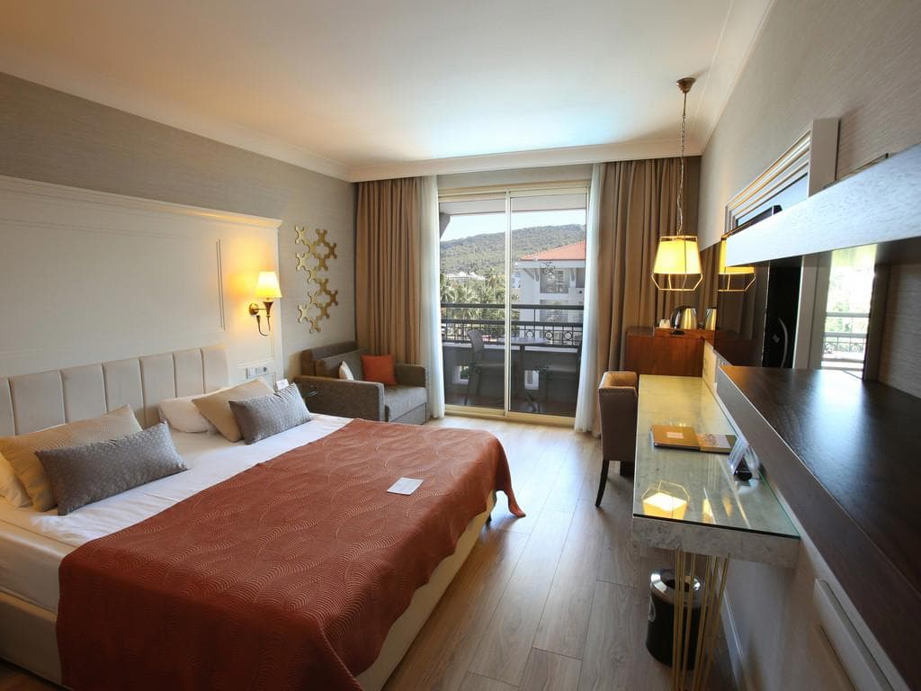 Fame Residence Kemer & Spa