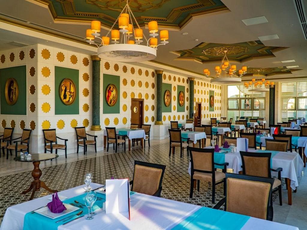 Royal Atlantis Spa & Resort