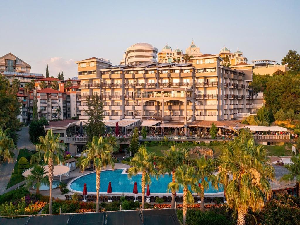 Justiniano Deluxe Resort