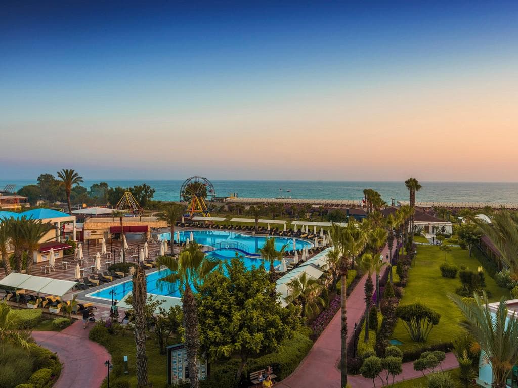 Club Hotel Turan Prince World