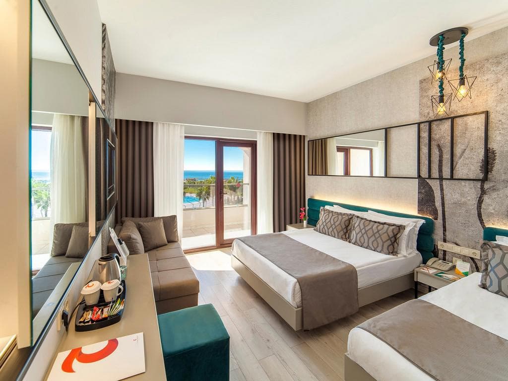 Club Hotel Turan Prince World