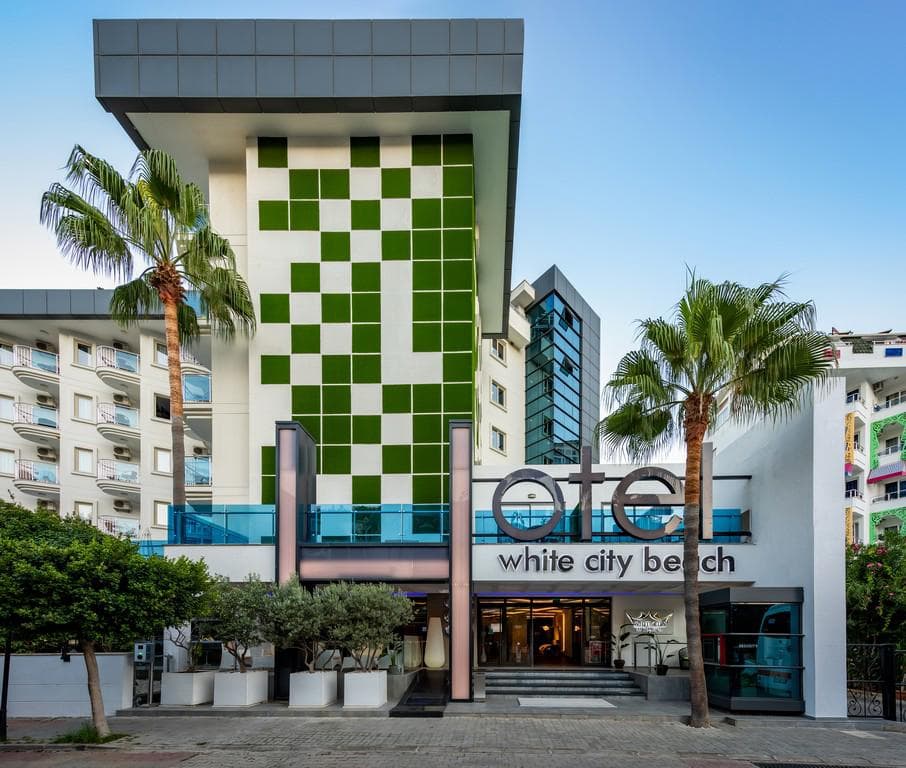 White City Beach Hotel
