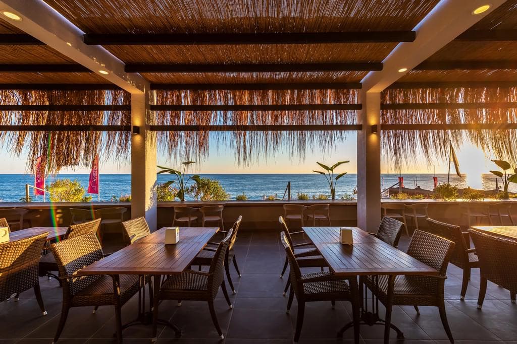 White City Beach Hotel