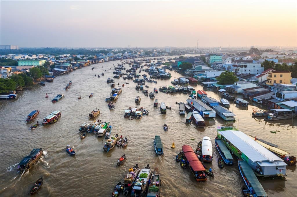 Plávajúce trh Cai Rang na rieke Mekong