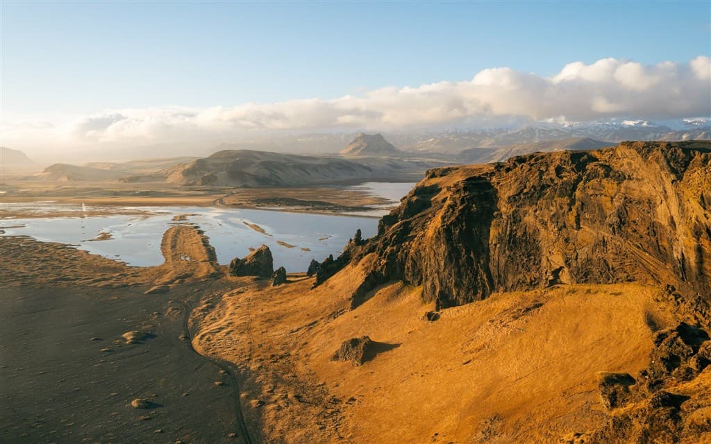 Unikátna čierna pláž, Island