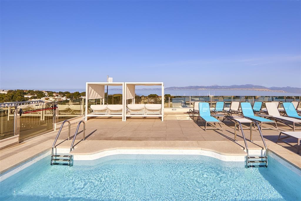 hotel MLL Mediterranean Bay - terasa - letecký zájazd od  - Malorka, El Arenal