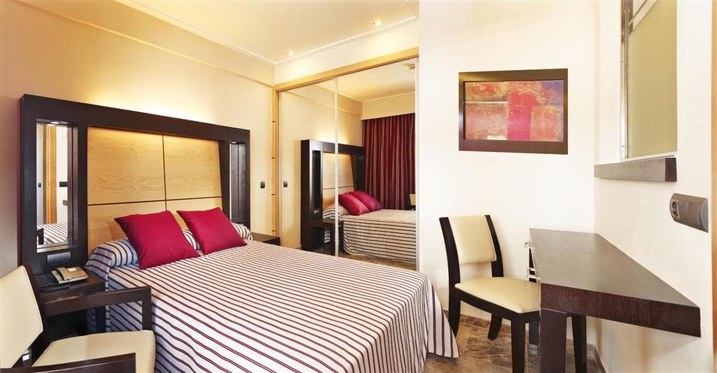 hotel MLL Mediterranean Bay - dvojlôžková izba - letecký zájazd od  - Malorka, El Arenal
