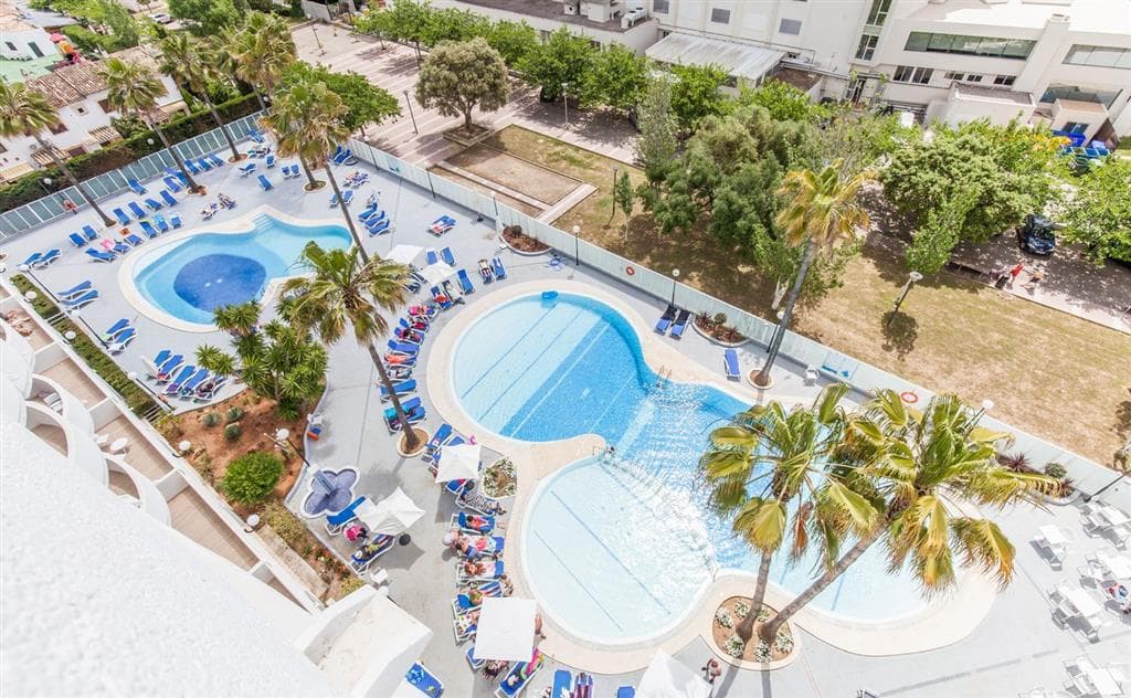 BlueSea Grand Playa - bazény - letecký zájazd od  - Malorka, Sa Coma