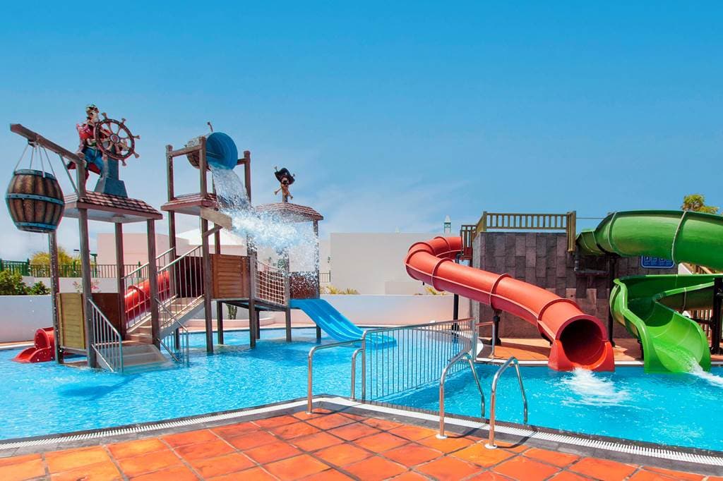 Caybeach Sun - šmykľavky - letecký zájazd  - Lanzarote, Playa Blanca