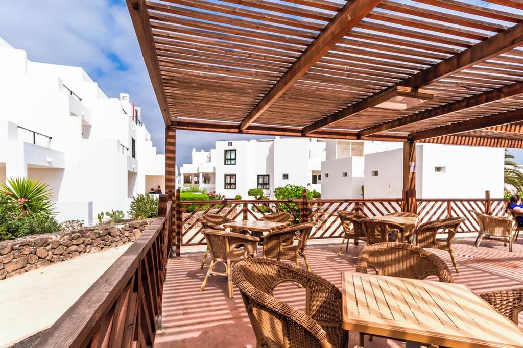 Bluebay Lanzarote - terasa - letecký zájazd od  - Lanzarote, Costa Teguise