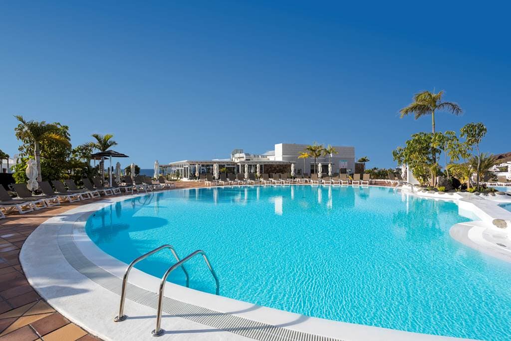 Labranda Alyssa Suite Hotel - bazén - letecký zájazd  - Lanzarote, Playa Blanca