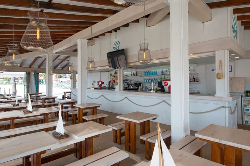 Iberostar Ciudad Blanca - bar na pláži - letecký zájazd  - Malorka, Alcúdia