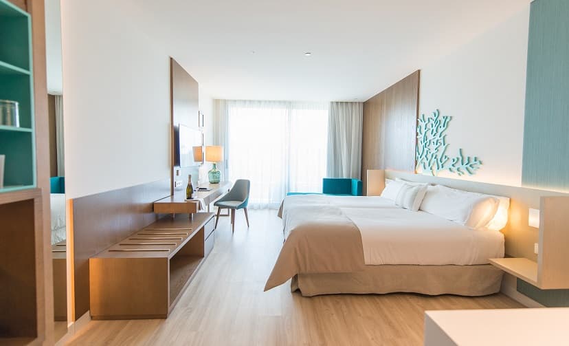 Iberostar Selection Llaut Palma - izba deluxe - letecký zájazd  - Malorka, Playa de Palma