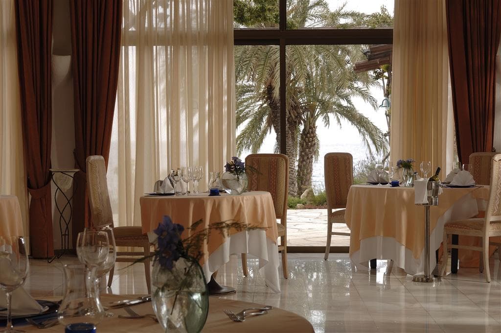 Coral Beach Hotel Resort - hotel - letecký zájazd  - Cyprus, Coral Bay