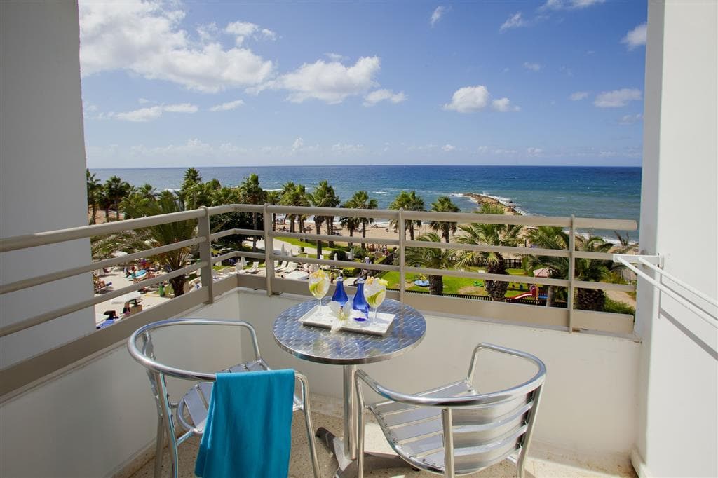 Louis Ledra Beach - izba - letecký zájazd  - Cyprus, Paphos