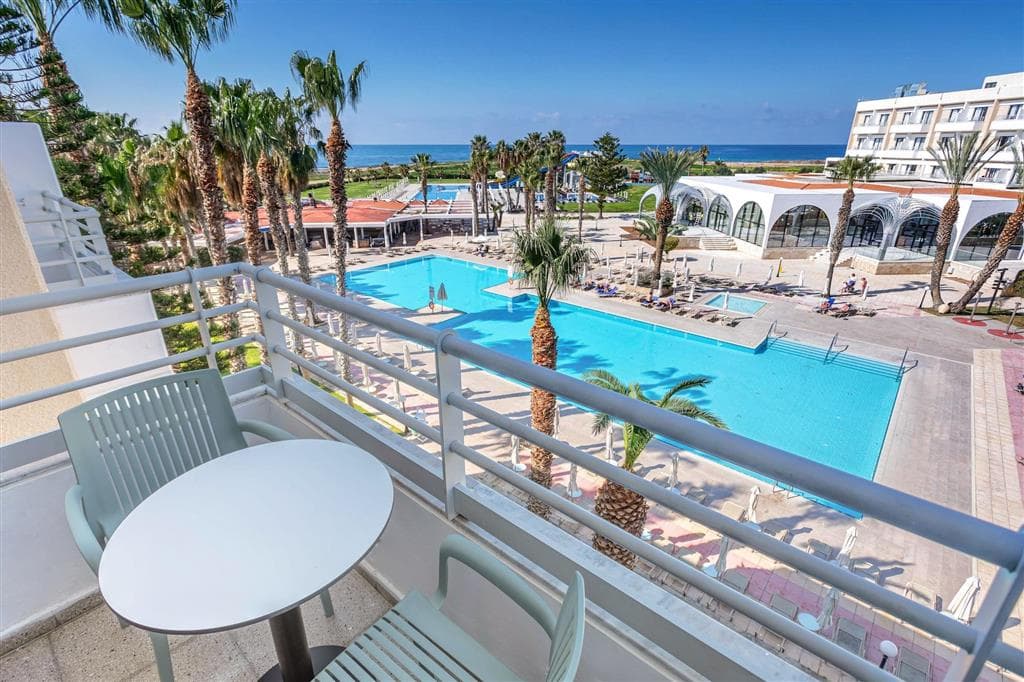 Louis Phaeton Beach - hotel - letecký zájazd  - Cyprus, Paphos
