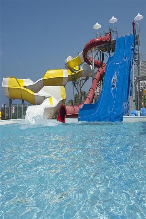 Louis Phaeton Beach - aquapark - letecký zájazd  - Cyprus, Paphos