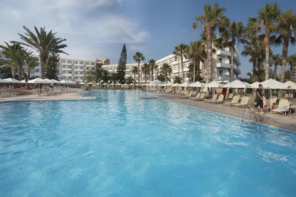 Louis Phaeton Beach - izba - letecký zájazd  - Cyprus, Paphos