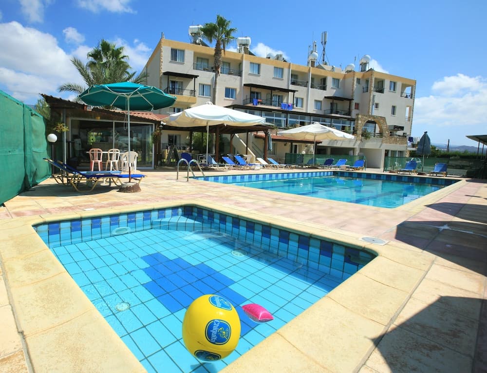 Patsas Apartments - aparthotel - letecký zájazd  - Cyprus, Coral Bay