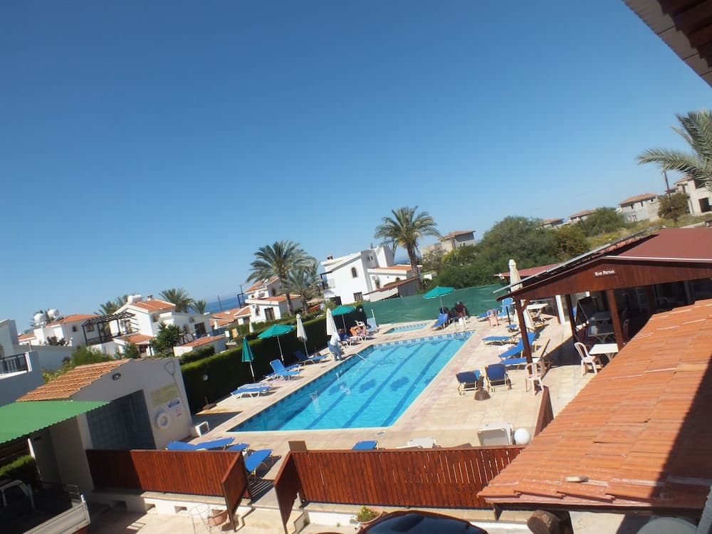 Patsas Apartments - bazén - letecký zájazd  - Cyprus, Coral Bay