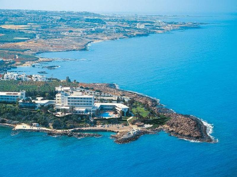 Cynthiana Beach Hotel - letecký záber - letecký zájazd  - Cyprus, Paphos