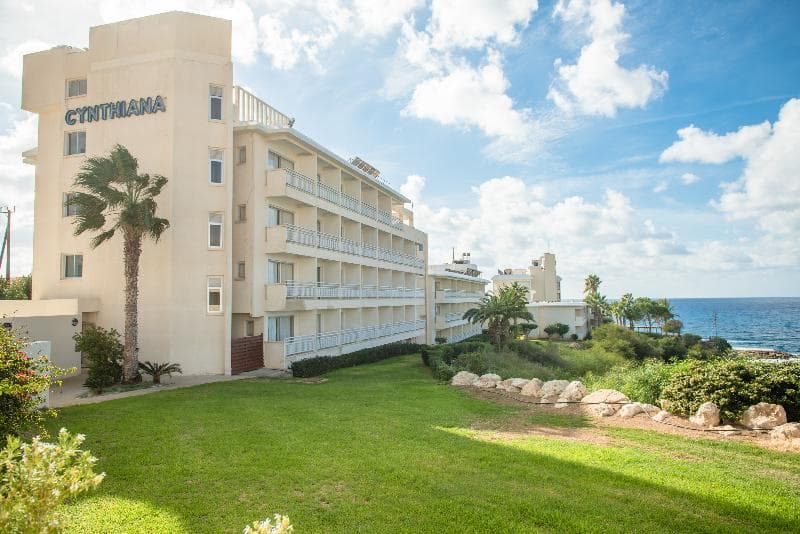 Cynthiana Beach Hotel - hotel - letecký zájazd  - Cyprus, Paphos