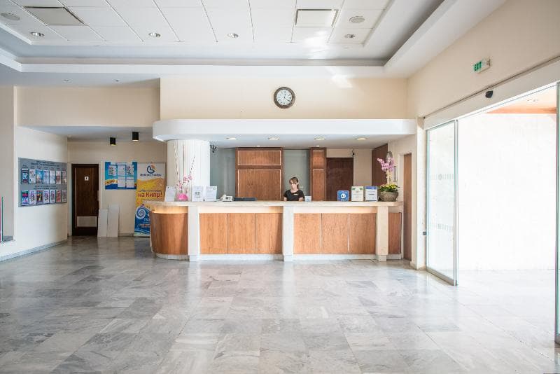 Cynthiana Beach Hotel - recepcia - letecký zájazd  - Cyprus, Paphos