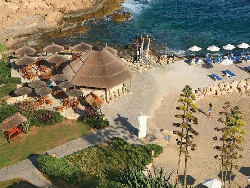 Cynthiana Beach Hotel - plážový bar - letecký zájazd  - Cyprus, Paphos