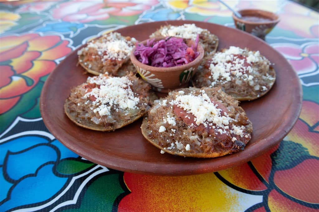 Pochutnať si môžete aj na tradičných garnachas