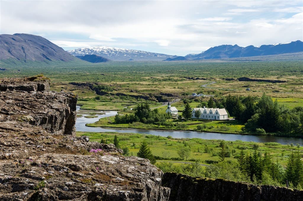Kostol Thingvellir v údolí rovnomenného Národného parku