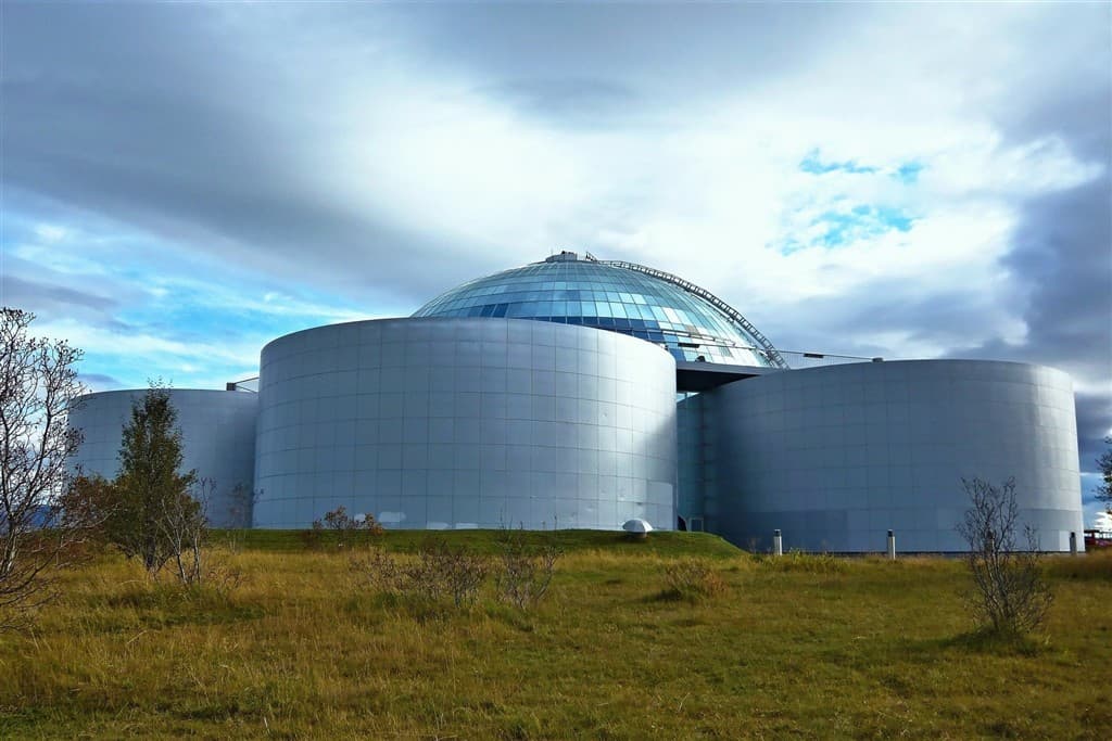 Unikátna stavba Perlan v Reykjavíku