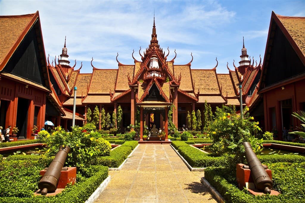 To najkrajšie z rozprávkovej Kambodže + all inclusive relax vo Vietname