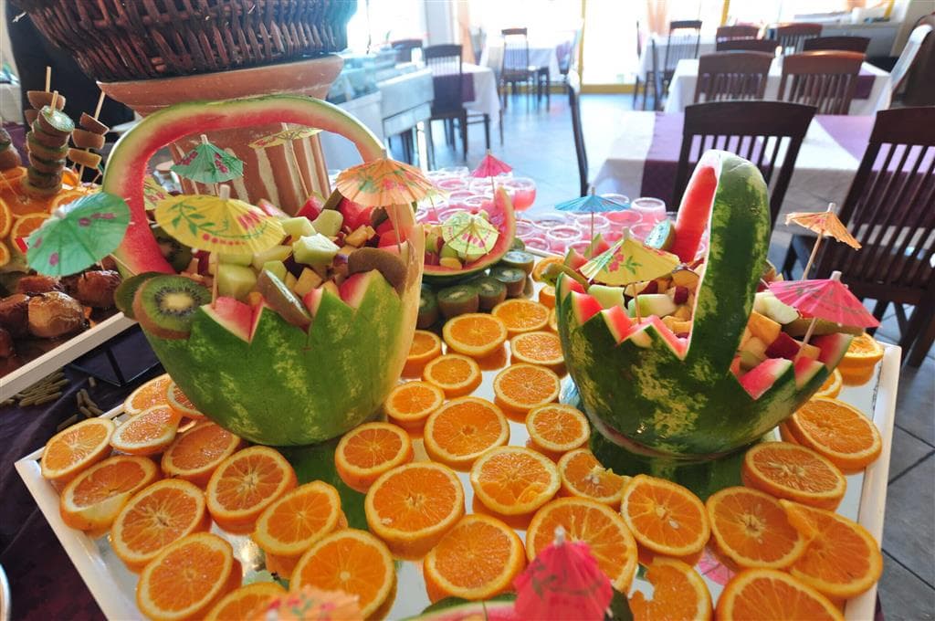 Hotel Michelangelo - bufet - letecký zájazd s   Korfu - Kassiopi