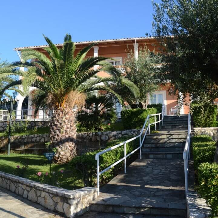 Hotel Michelangelo - hotel - letecký zájazd s   Korfu - Kassiopi