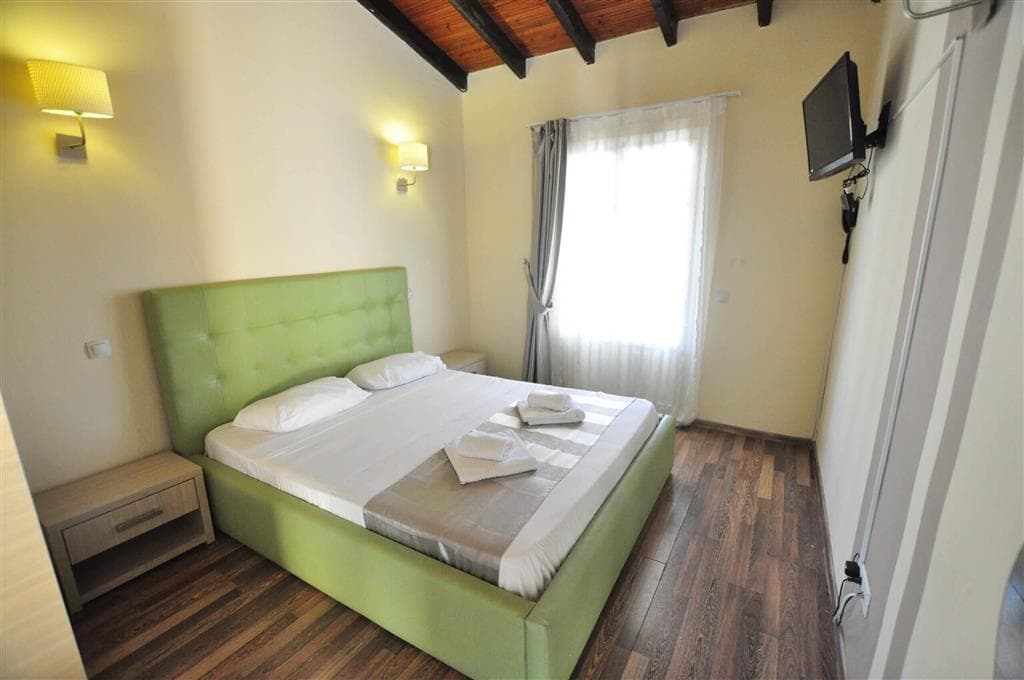 Hotel Michelangelo - izba- letecký zájazd s   Korfu - Kassiopi