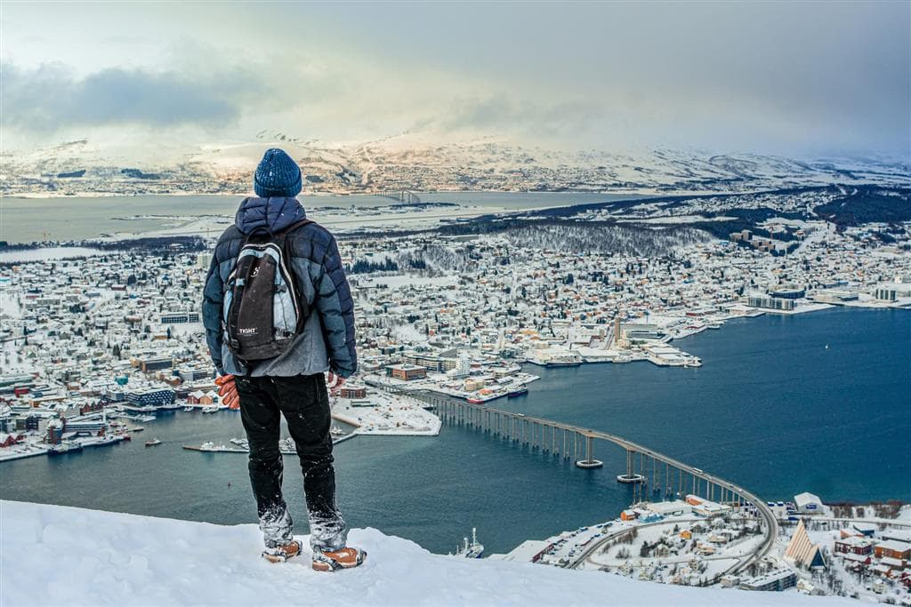 Tromso je na 69 rovnobežke bránou do arktickej prírody