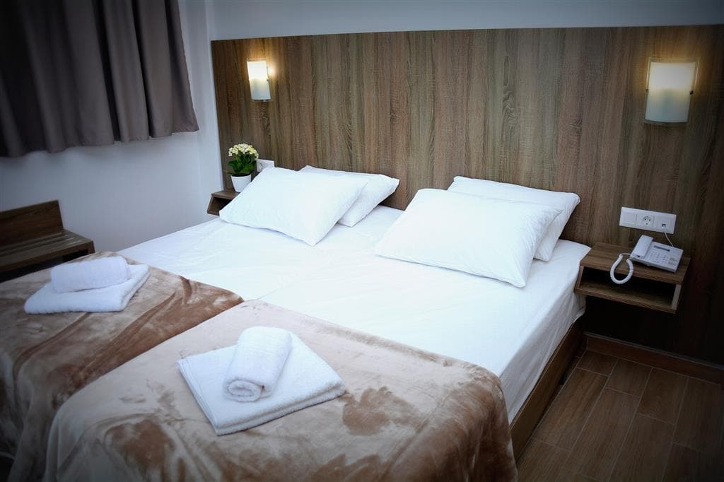 Hotel Poseidon - izba v novej časti - letecký zájazd  - Grécko, Olympská riviéra, Paralia