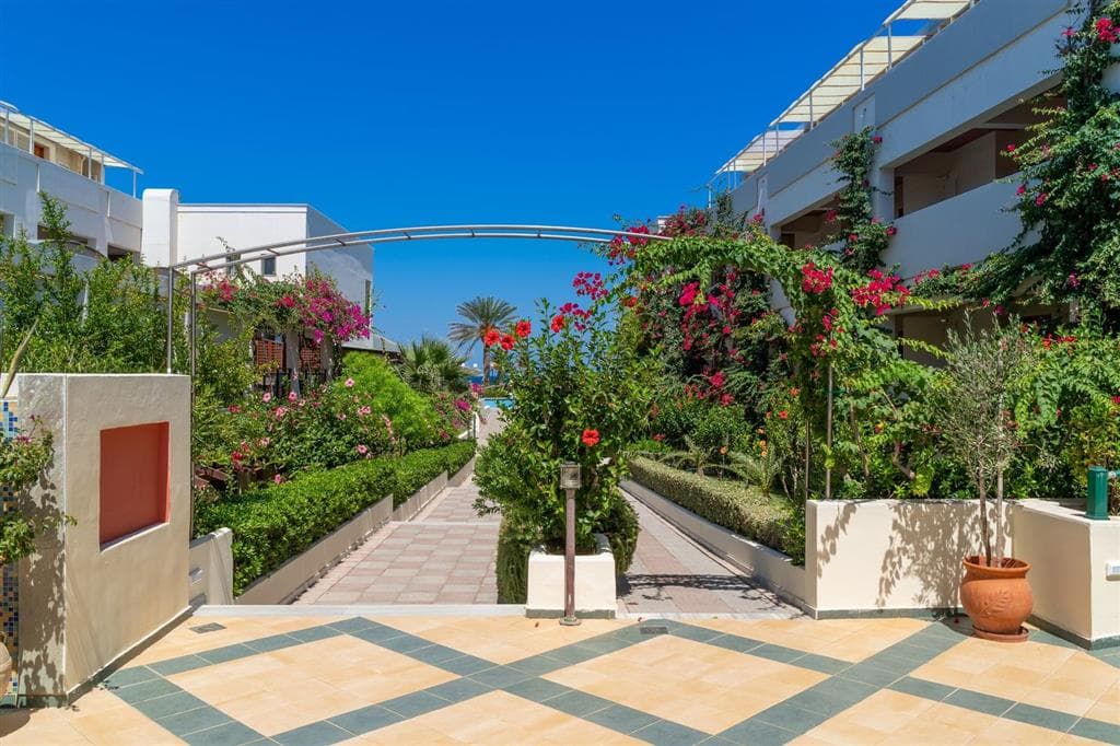 Hotel Hydramis Palace-hotelový areál-letecký zájazd -Kréta-Kavros