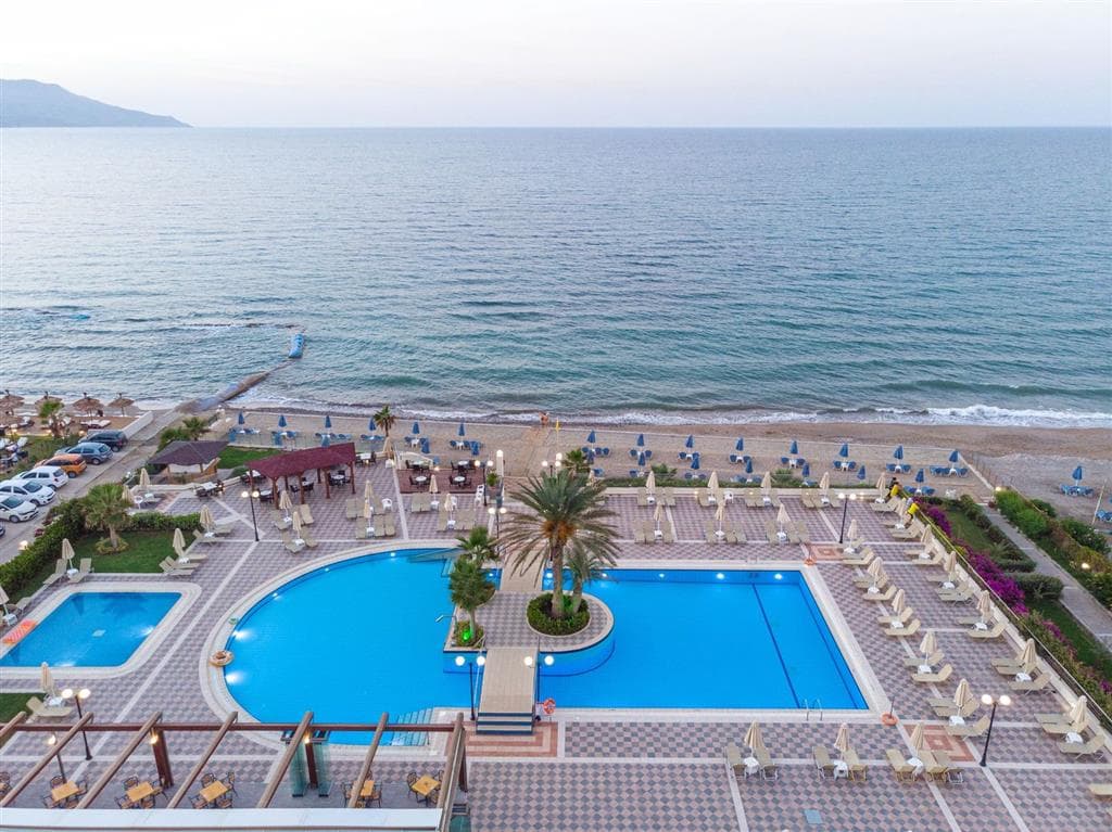 Hotel Hydramis Palace-bazén a pláž-letecký zájazd -Kréta-Kavros