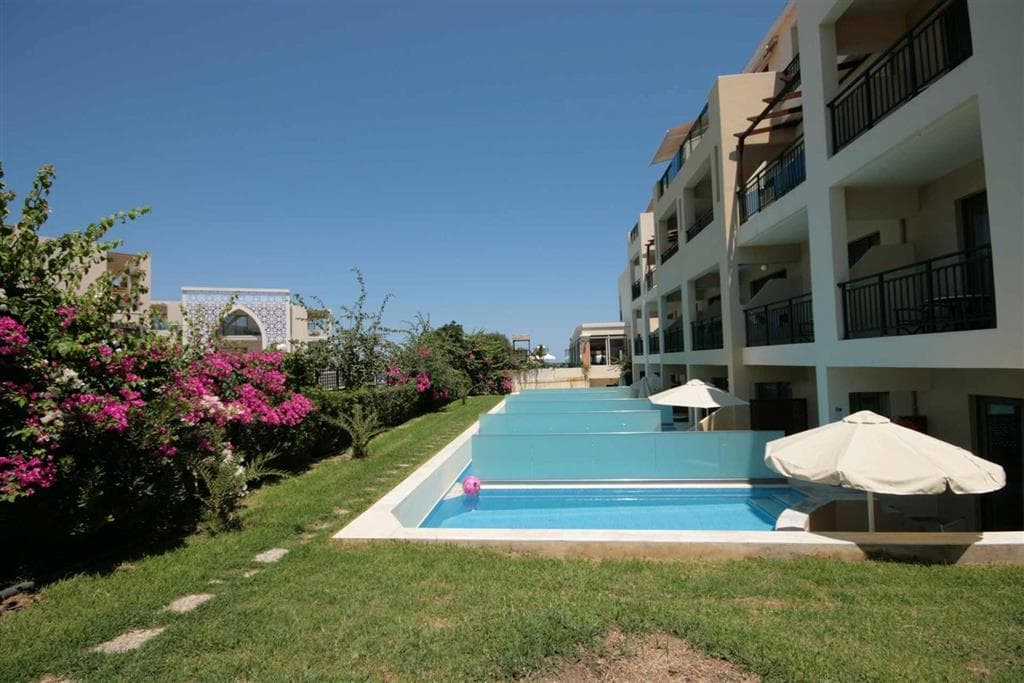 Hotel Hydramis Palace-izby s bazénmi-letecký zájazd -Kréta-Kavros