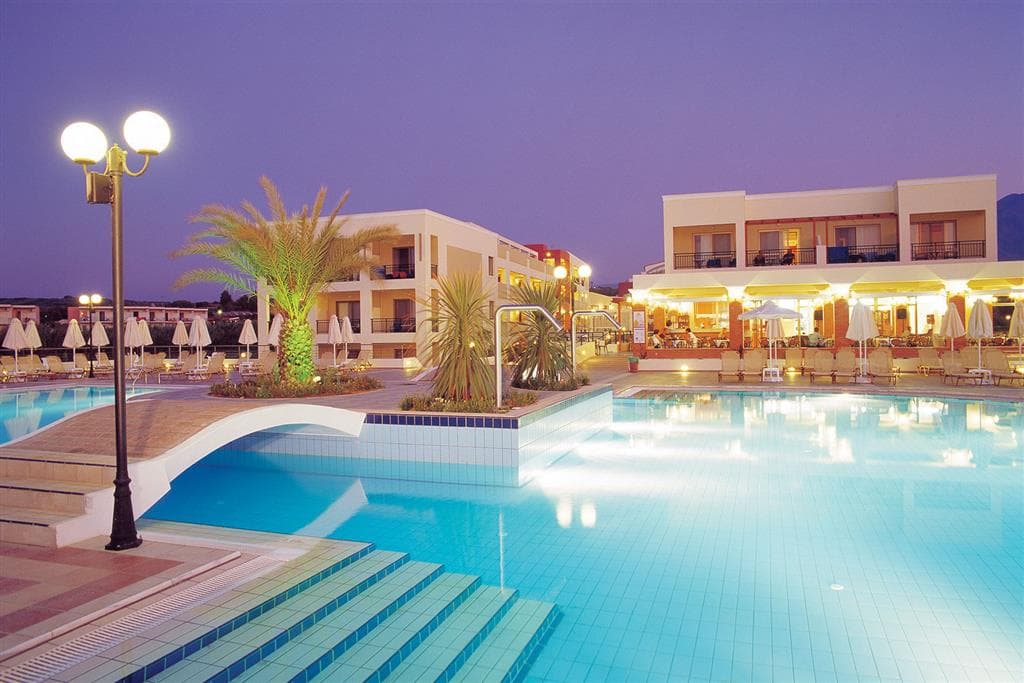 Hotel Hydramis Palace-bazén-letecký zájazd -Kréta-Kavros