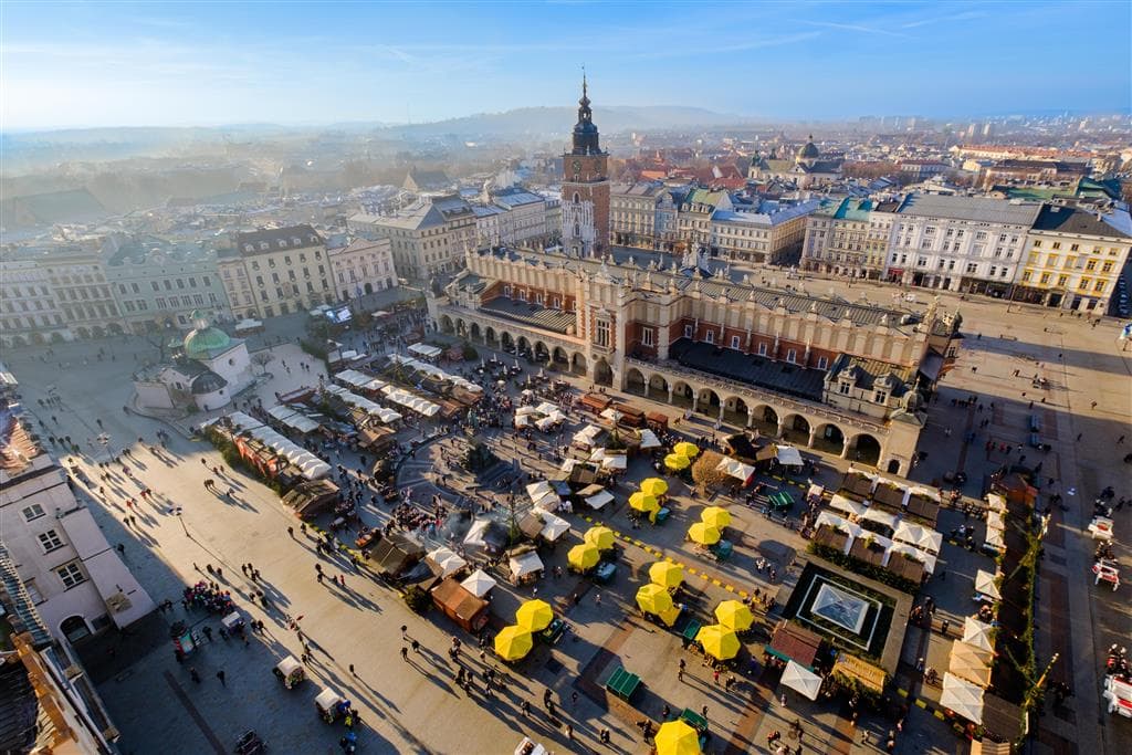 , autobusový poznávací zájazd, Predvianočný Krakow a Wieliczka