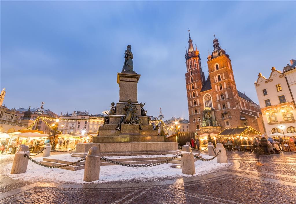 , autobusový poznávací zájazd, Predvianočný Krakow a Wieliczka