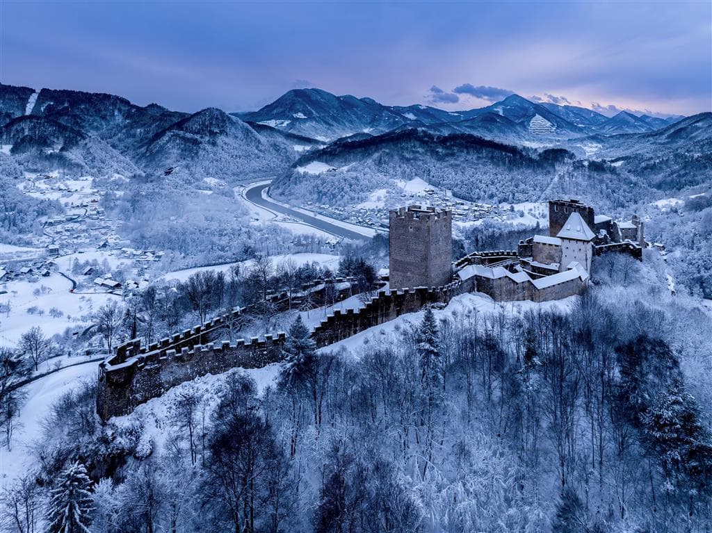 Poznávacie zájazdy , Predvianočná Ljubljana, Celje